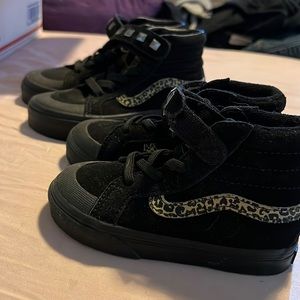 pink and black velcro vans